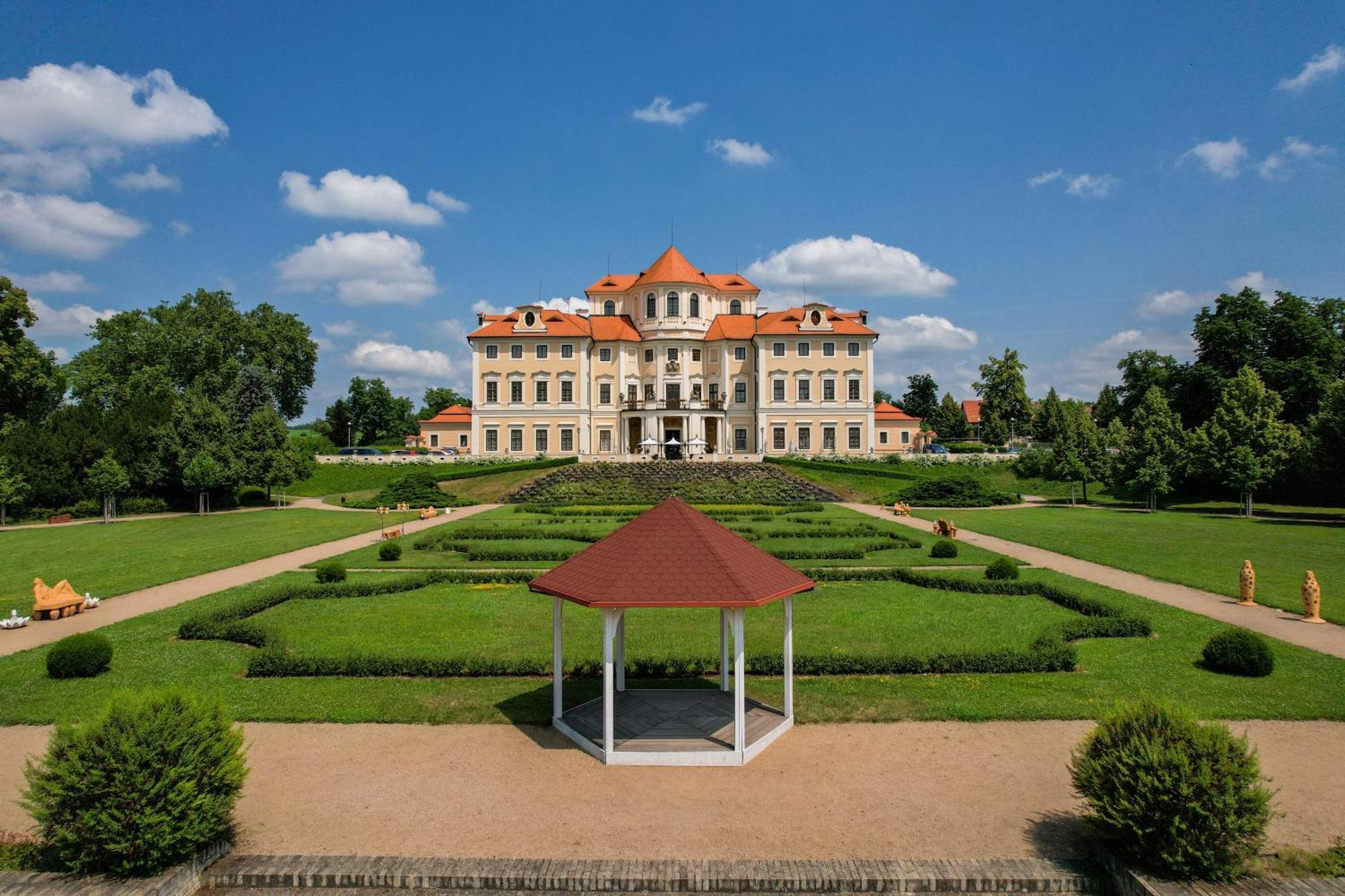 Chateau Liblice Byšice Eksteriør billede