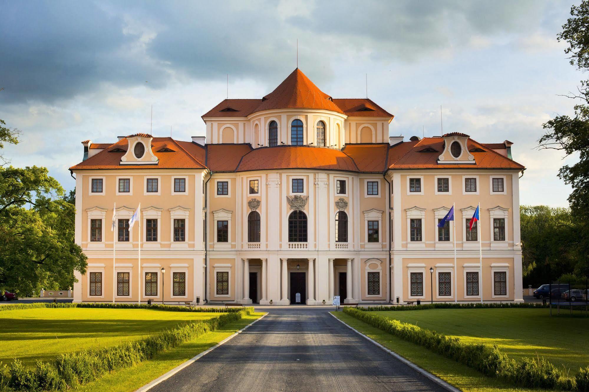 Chateau Liblice Byšice Eksteriør billede