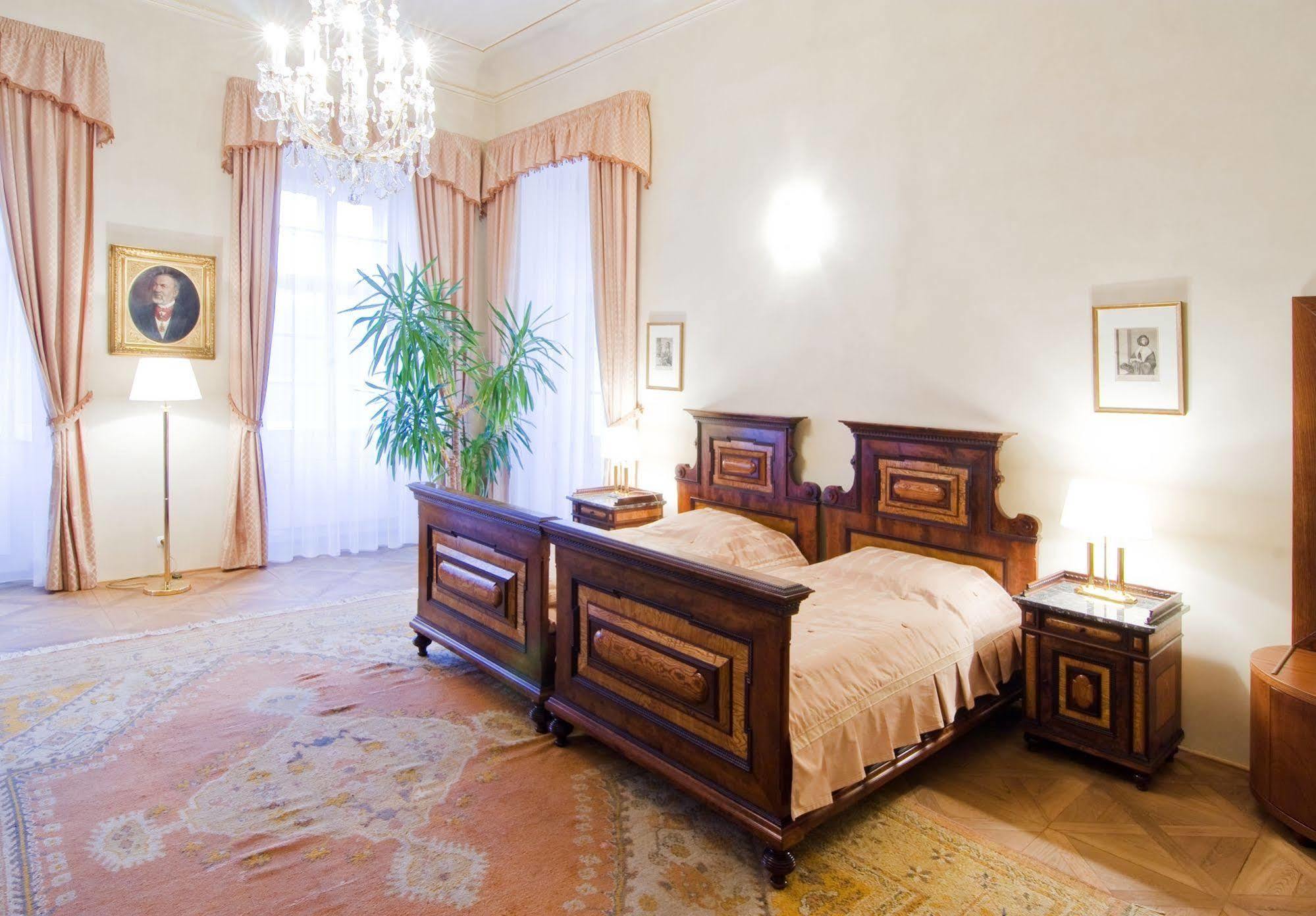 Chateau Liblice Byšice Eksteriør billede