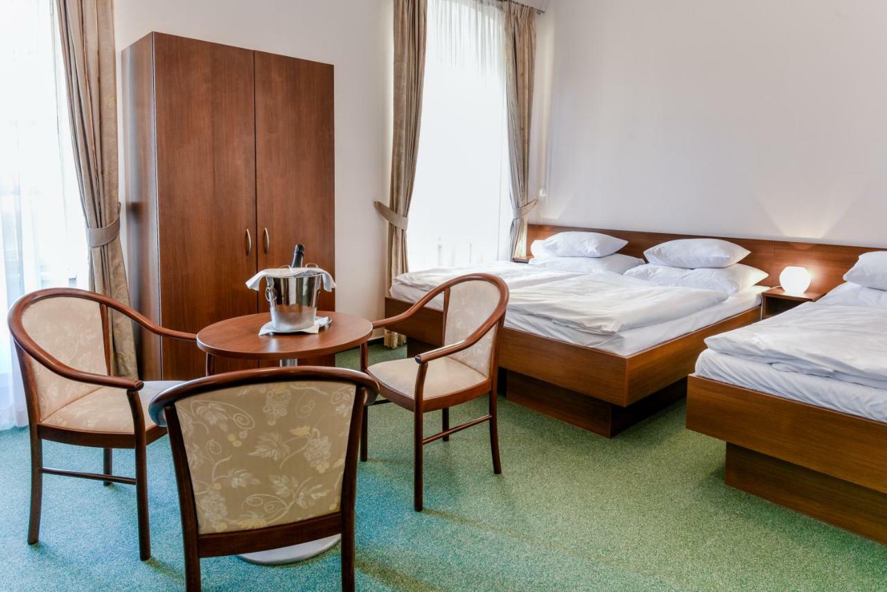 Chateau Liblice Byšice Eksteriør billede